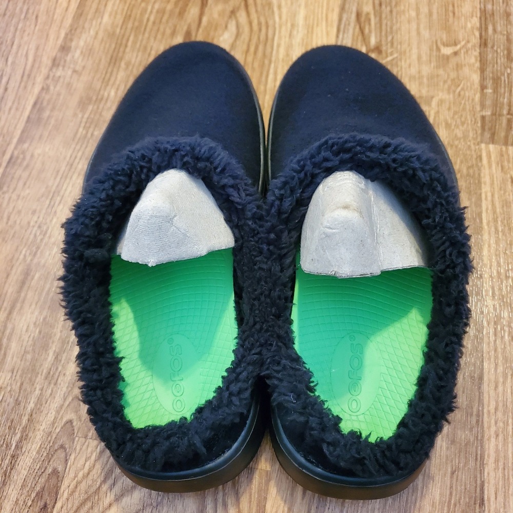 OOFOS Oocoozie Slippers Men 9 Black Mule Sherpa Luxe Recovery Shoes New‎ - Picture 4 of 6